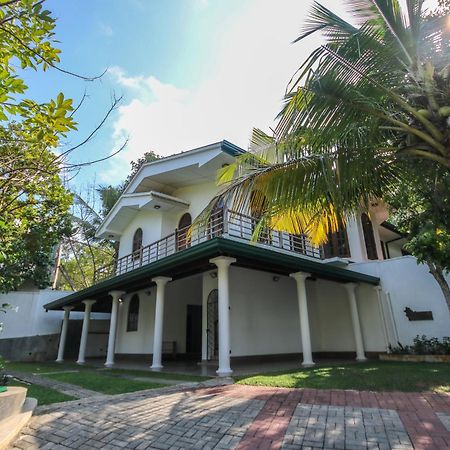 Villa Green White Unawatuna Eksteriør billede