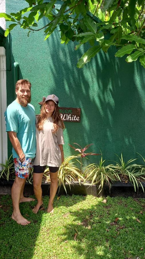 Villa Green White Unawatuna Eksteriør billede