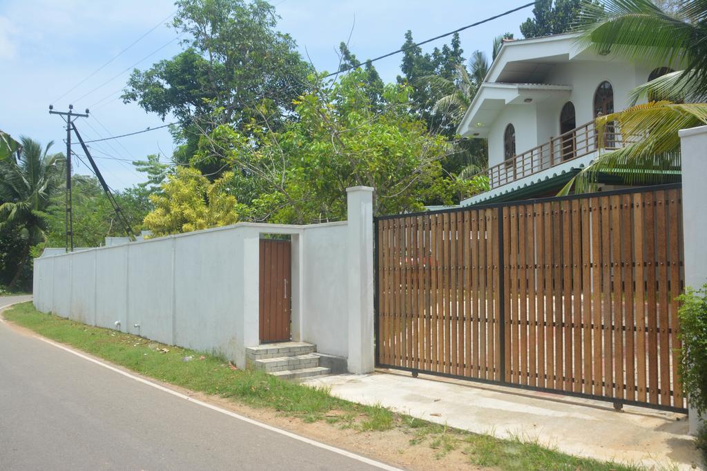 Villa Green White Unawatuna Eksteriør billede